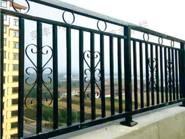 铁艺阳台护栏