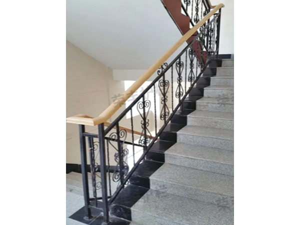 铁艺楼梯护栏